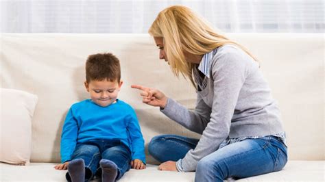 hija se folla a su madre|Cuando tu madre es tu consejera sexual: así es ser hijo de.